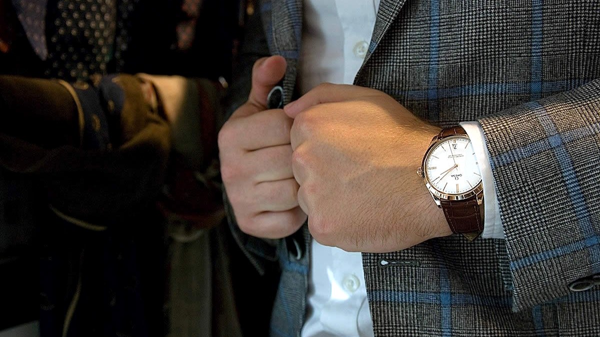 Swiss ETA vs Asian Clone Movements: Choose by Architecture, Not Hype